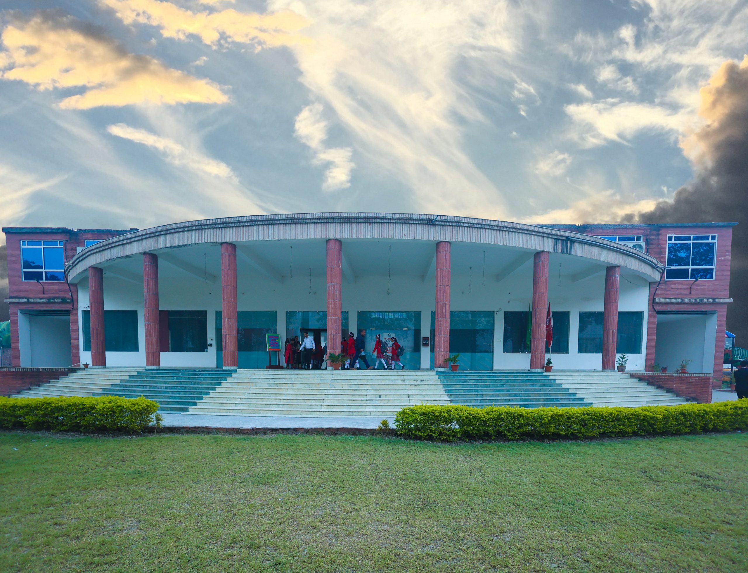 ST. GEORGIA GIRLS SCHOOL